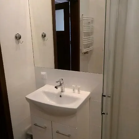 דירה Apartament Wieckowski - Apartamentylove, Prywatny Garaz Podziemny, Centrum, Self Chech - In, F-Vat לודז'