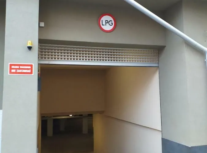 Wieckowski - Apartamentylove, Prywatny Garaz Podziemny, Centrum, Self Chech - In, F-vat