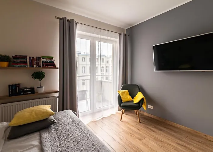 Lejlighed Wieckowski - Apartamentylove, Prywatny Garaz Podziemny, Centrum, Self Chech - In, F-vat Łódź